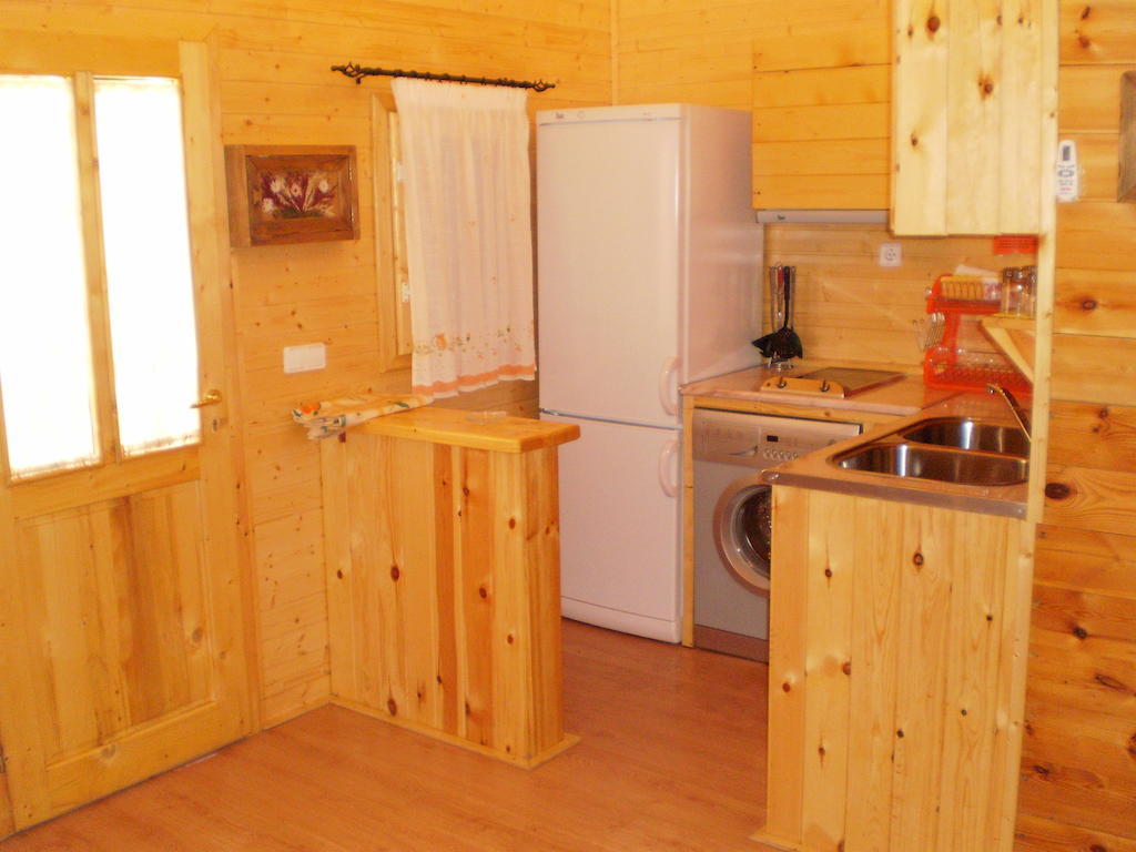 Cabanas De Madera El Rinconcillo Arroyo Frío Rom bilde