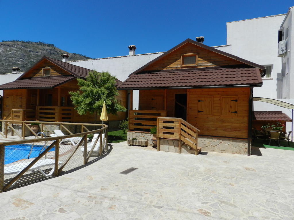Cabanas De Madera El Rinconcillo Arroyo Frío Rom bilde